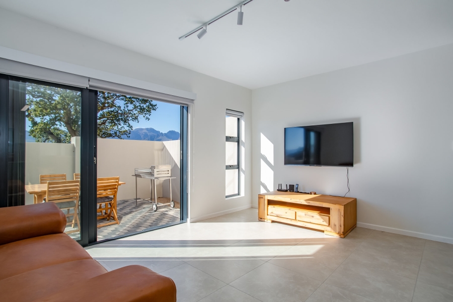 To Let 3 Bedroom Property for Rent in Honeydew Country Estate Western Cape